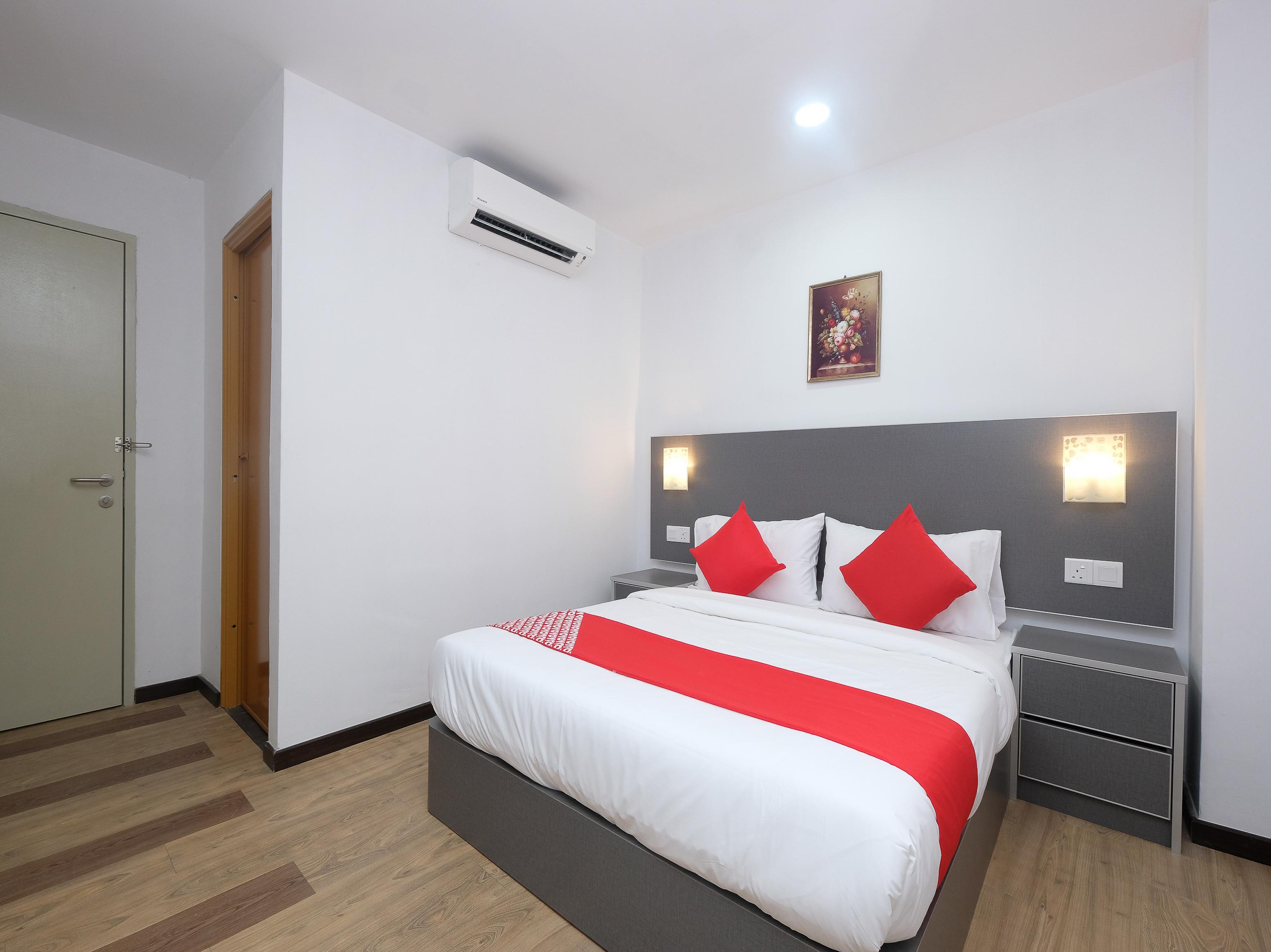 Oyo 44043 First Garden Hotel Kuantan Luaran gambar