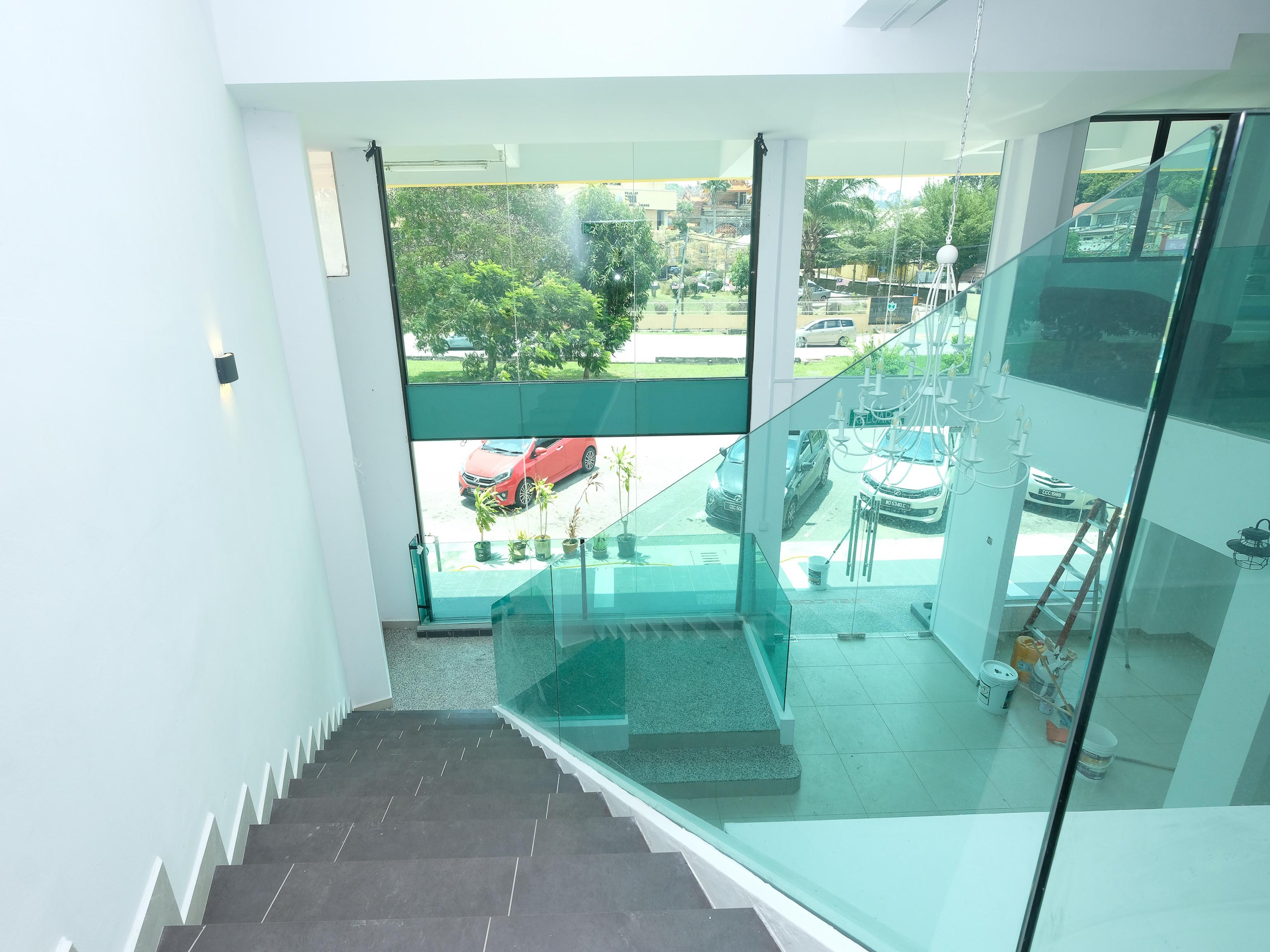 Oyo 44043 First Garden Hotel Kuantan Luaran gambar