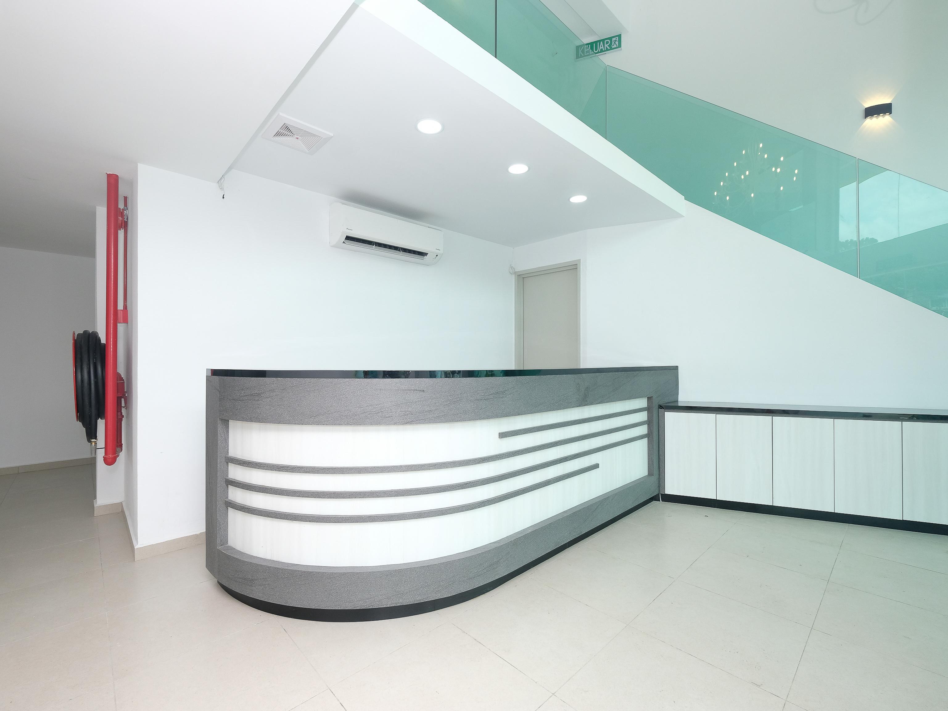 Oyo 44043 First Garden Hotel Kuantan Luaran gambar