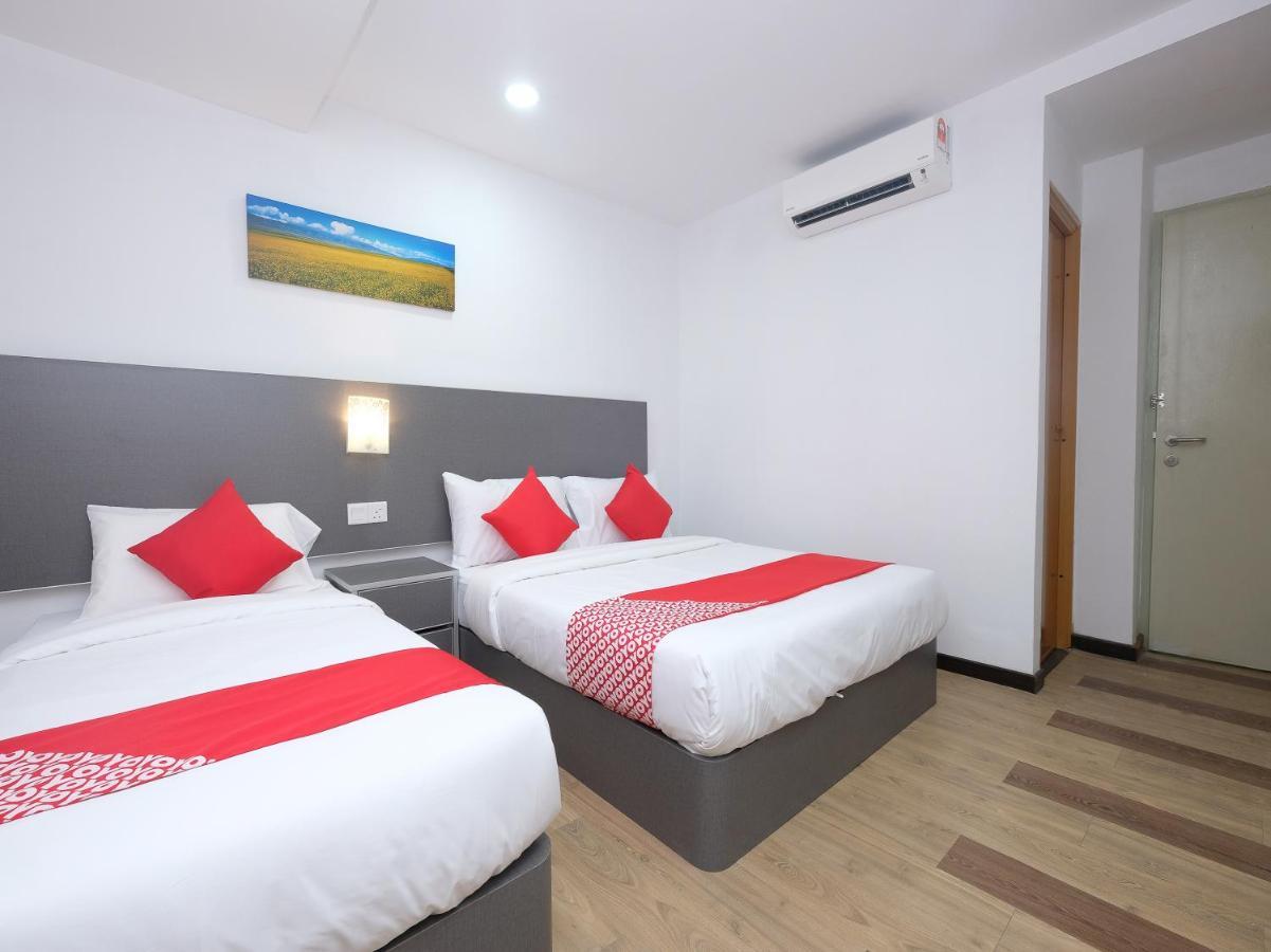 Oyo 44043 First Garden Hotel Kuantan Luaran gambar